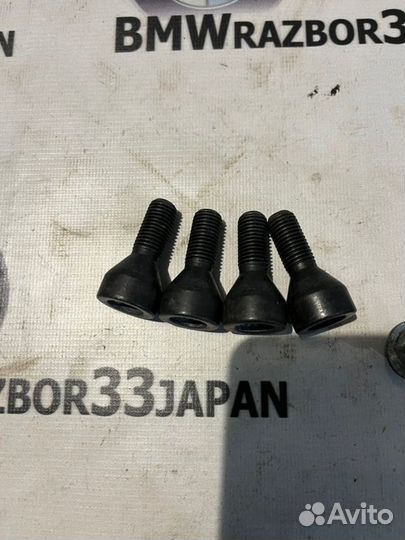 Болт секретка Code 31 Bmw E46 седан М54В30 2004