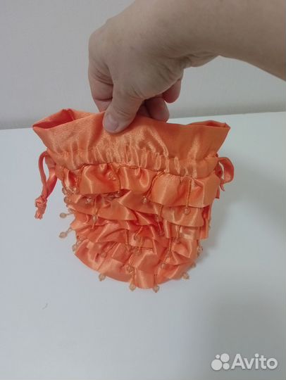 Сумочка нарядная из атласа супер