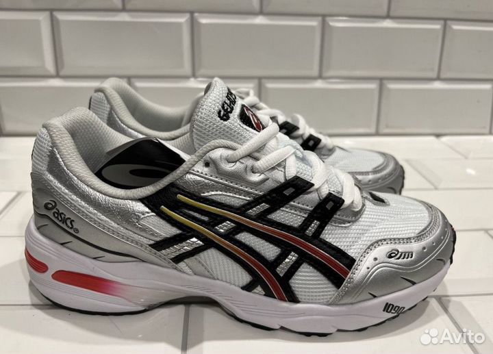 Кроссовки Asics Gel 1090