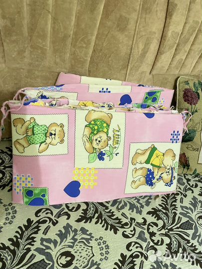 Бортики на детскую кроватку