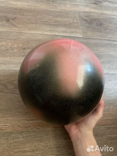 Гимнастический мяч 18-18.5. С грыжей