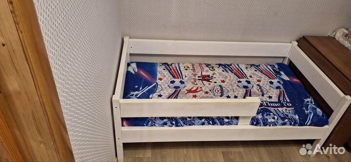 Детская кровать от 3 лет с бортиками