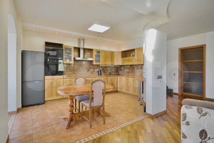 3-к. квартира, 94,6 м², 7/10 эт.