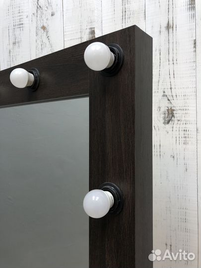 Зеркало с подсветкой в полный рост