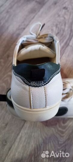 Мужская обувь 42 размер новые