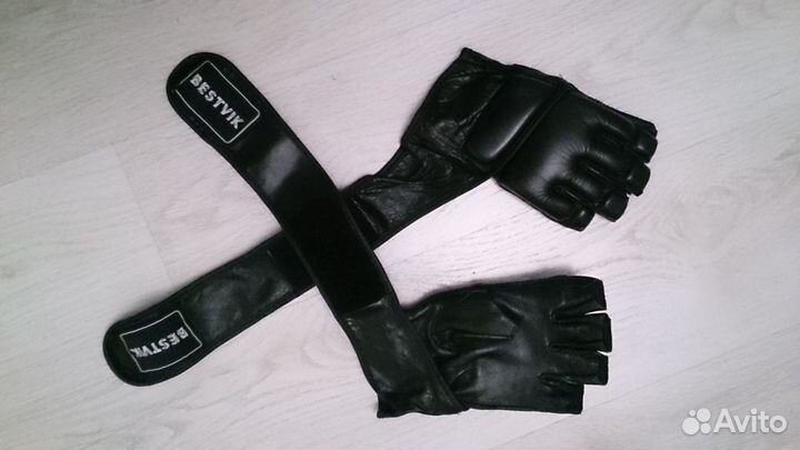 Перчатки для единоборств