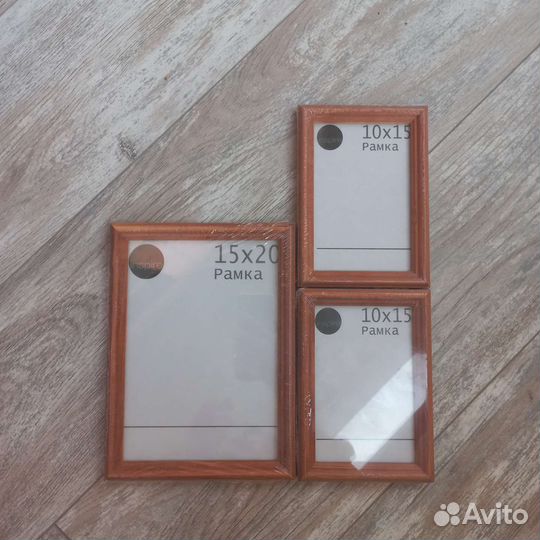 Новая деревянная рамка для фото постера
