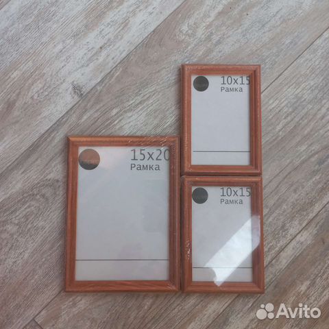 Новая деревянная рамка для фото постера