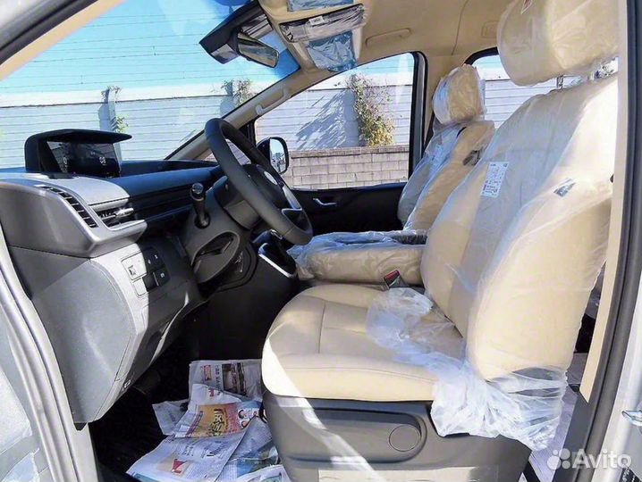 Hyundai Staria 2.2 AT, 2024, 1 000 км