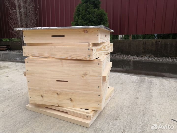 Ульи для пчёл 12-ти рамочные с корпусом