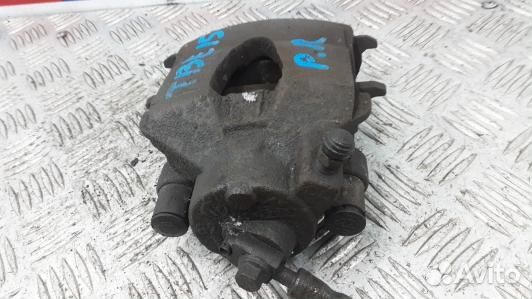 Суппорт тормозной передний правый volkswagen jetta