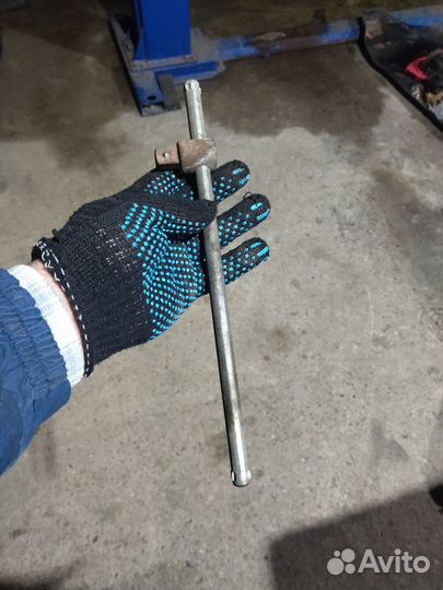 Вороток шарнирный б/у 1/2