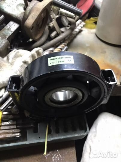 Подвесной подшипник Мерседес 809