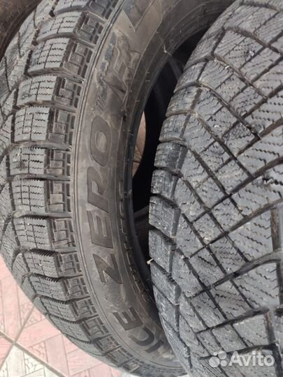 Pirelli Ice Zero FR 205/55 R16