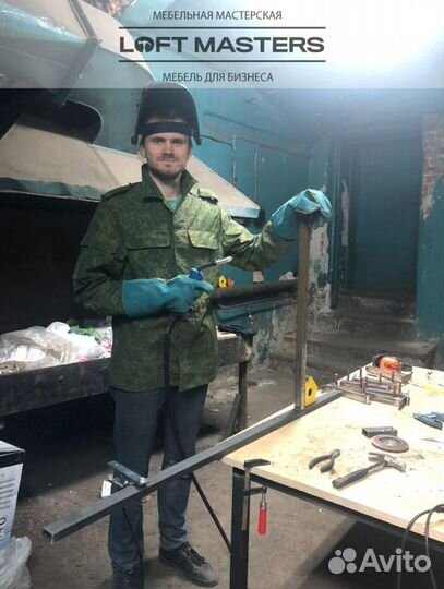 Ресепшн, стойка администратора лофт