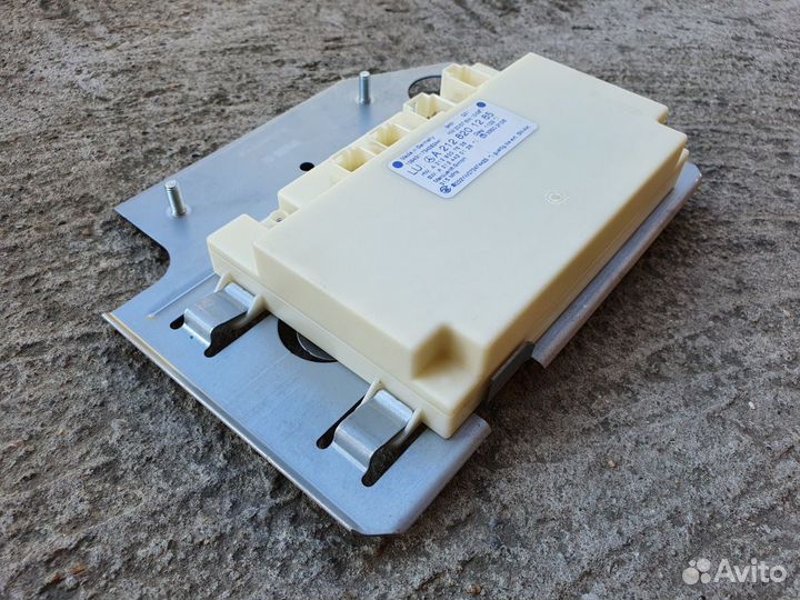 Блок управления keyless GO Mercedes W204 W207 W212