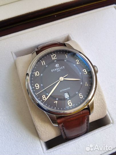 Perrelet First Class