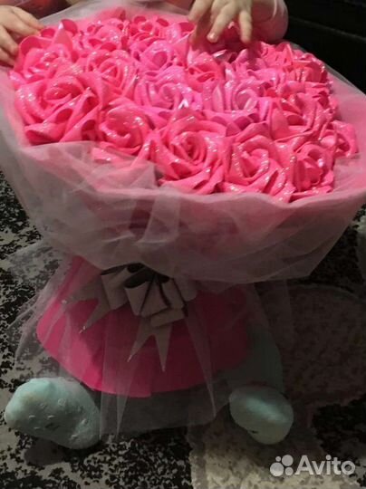 Корзинки и букеты из роз