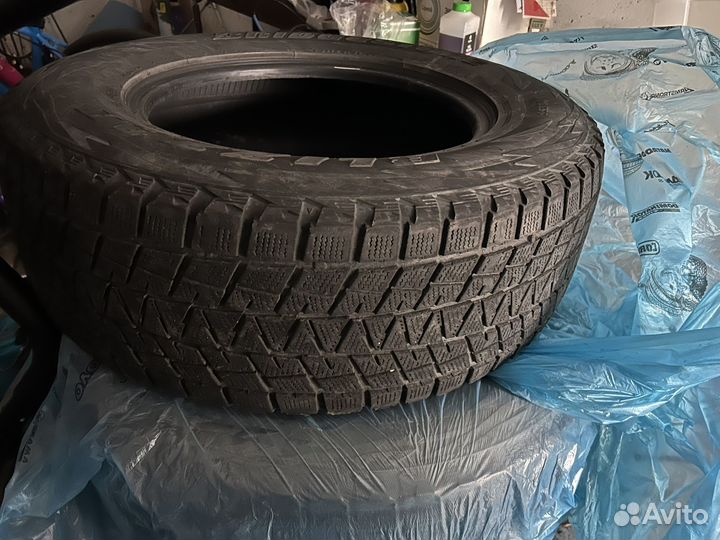 Bridgestone Blizzak Ice 265/65 R17