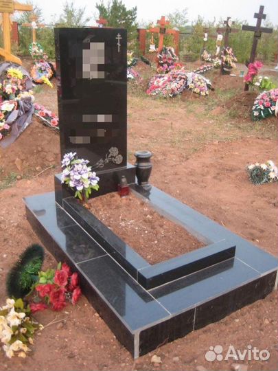 Памятники и оградки