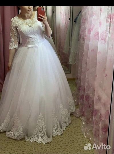 Свадебное платье