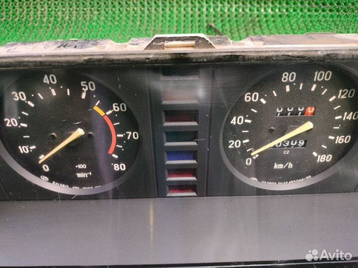 Панель приборов Лада 2107 2004