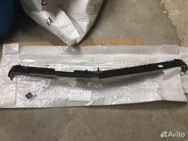 Mercedes W207 хром накладка на капот