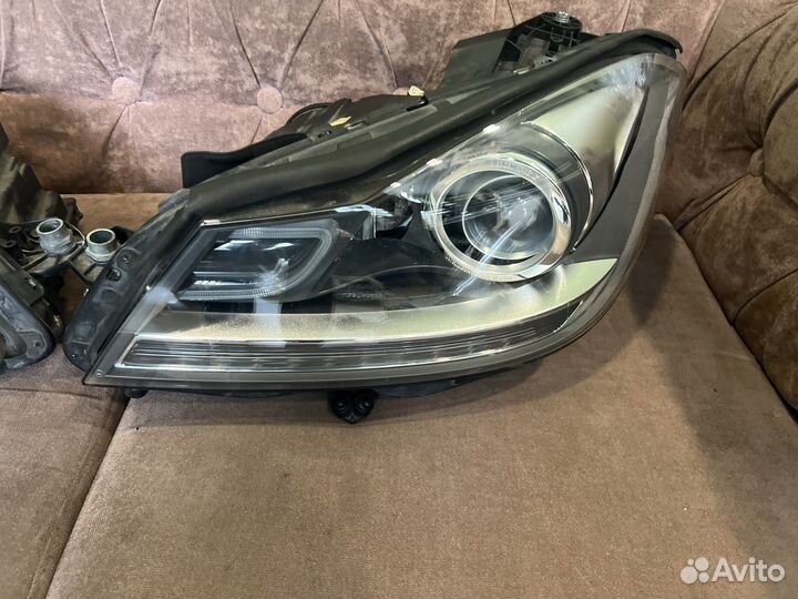 Фары на мерседес w204