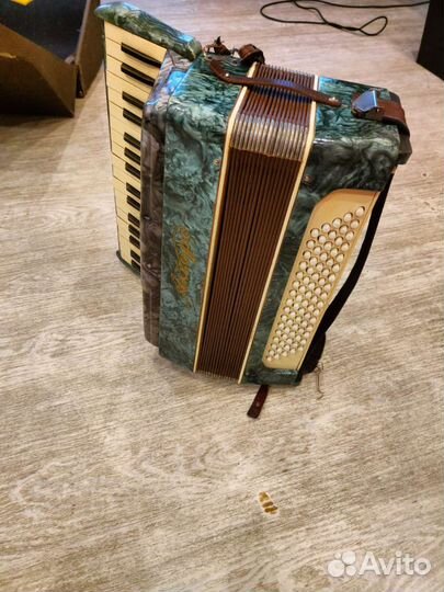 Баян аккордион