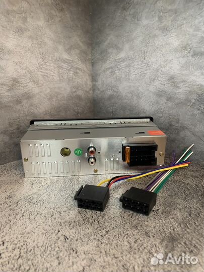 Магнитола Pioneer с Bluetooth