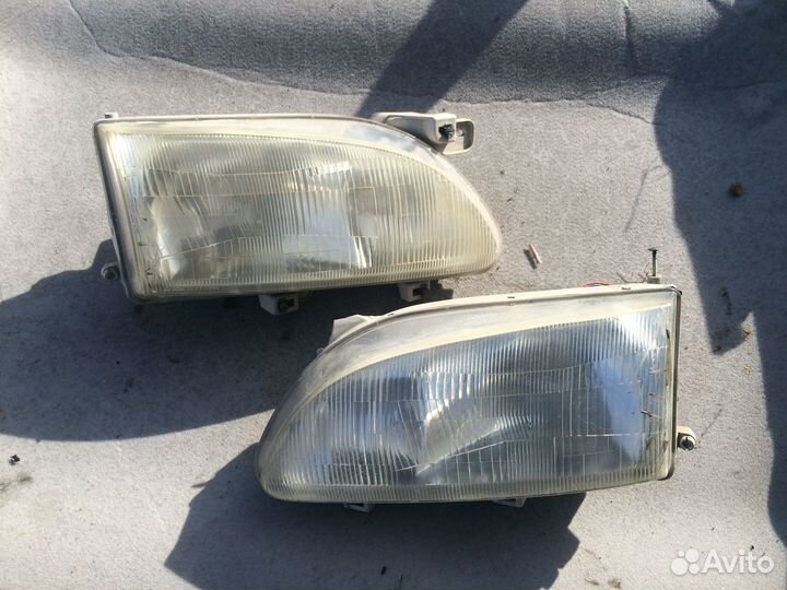 Фара левая правая Ниссан Серена 23 цена за шт