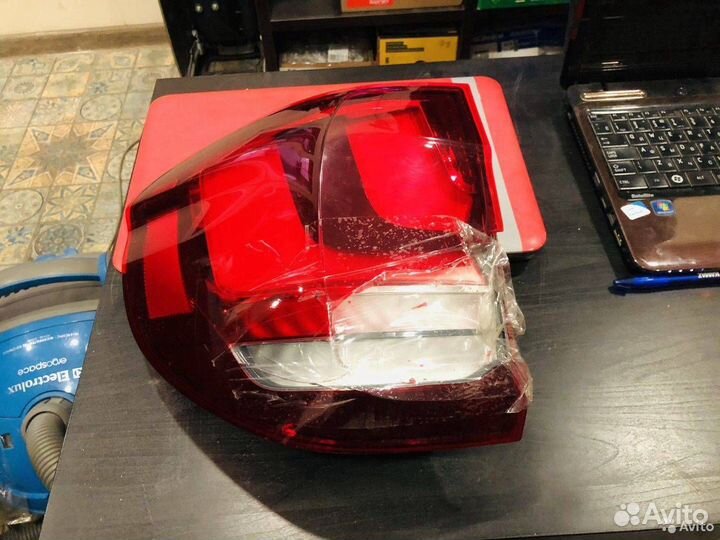 Фонарь задний левый