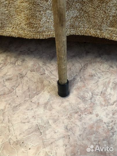 Трость для ходьбы деревянная