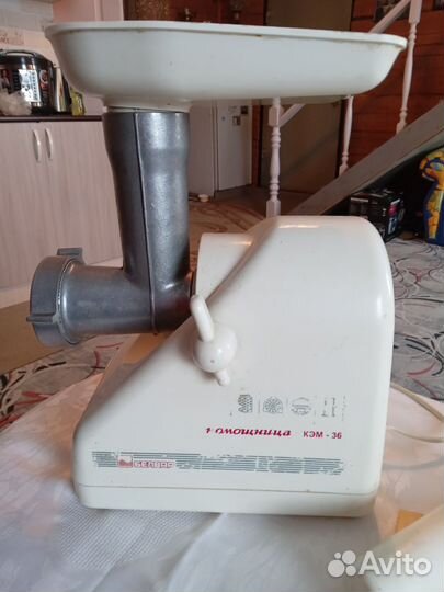 Мясорубка электрическая СССР новая