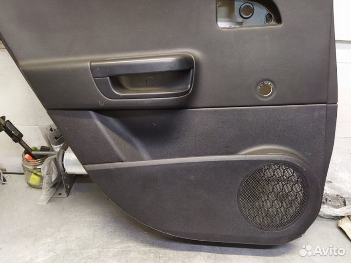 Обшивка двери задняя левая Kia Ceed ED 1.4 G4FA