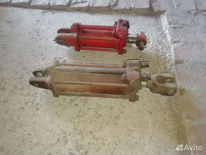 Гидроцилиндры навесного для трактора юмз, т25