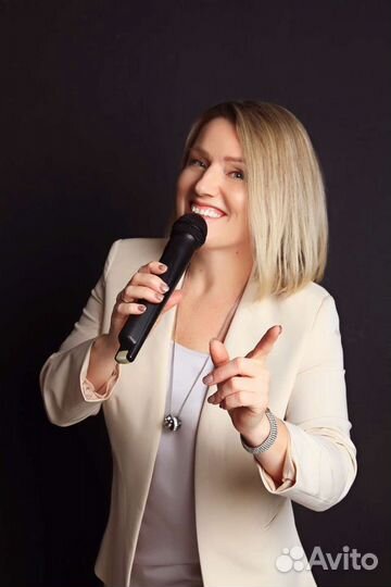 Ведущая (тамада) на юбилей, свадьбу, корпоратив