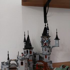Lego 9468 Замок вампиров и 9464 Катафалк Вампира