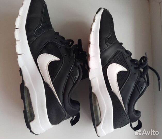 Кроссовки Nike 36,5 (Б/у.)