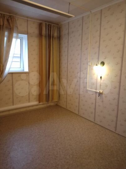 Комната 12 м² в 5-к., 1/2 эт.