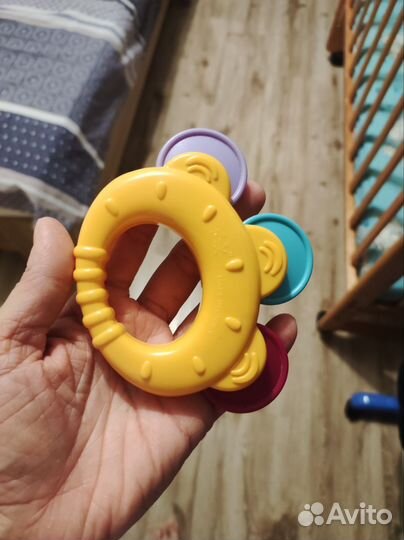 Погремушки, игрушки, прорезыватели