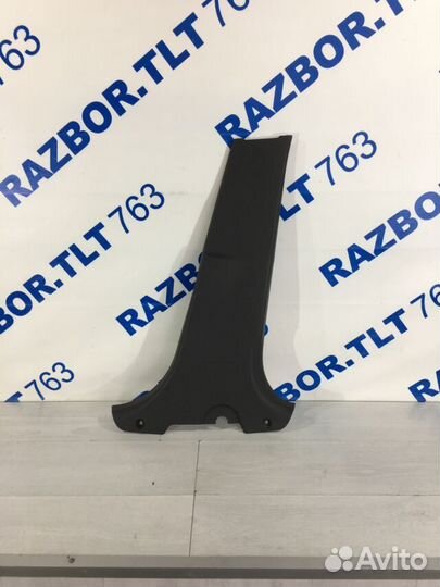 Обшивка средней стойки правая низ renault kaptur 1