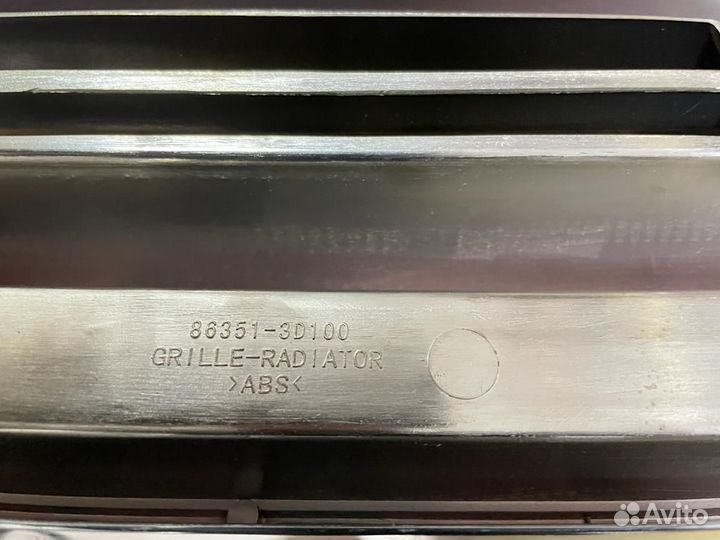 Решетка радиатора Hyundai Sonata EF 863513D100