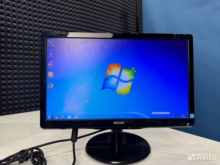 Мониторы различных производителей