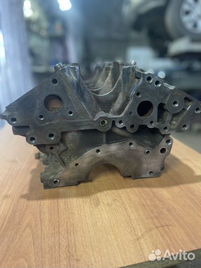 Блок цилиндров 3.0 6G72