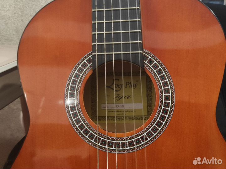 Акустическая гитара бу