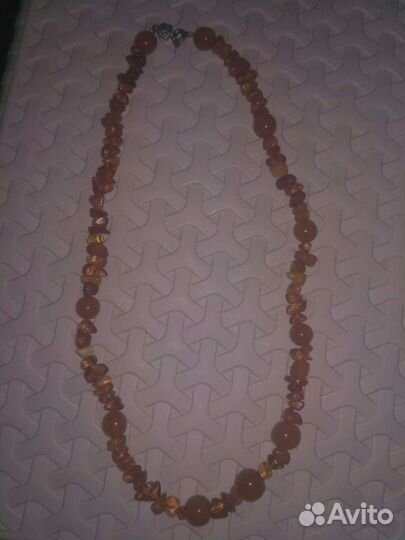 Янтарные бусы