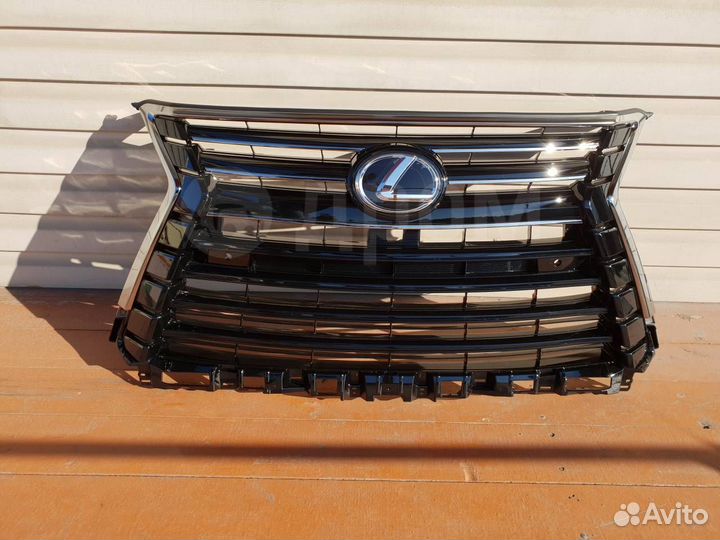Решетка Lexus LX570/LX450d 2016- Черная б/у