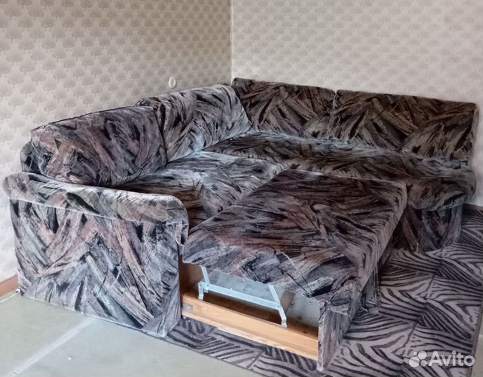 Угловой диван бу