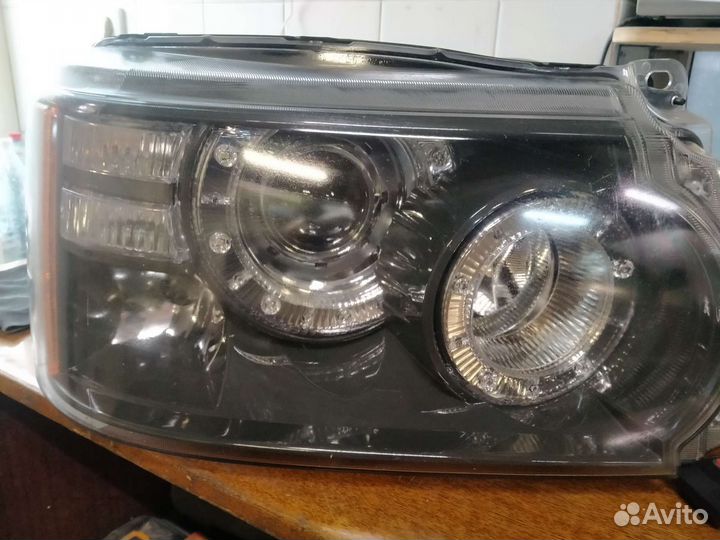 Правая фара range Rover sport 2011г